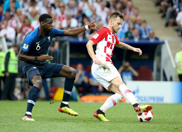 场比赛中奉 场比赛中奉